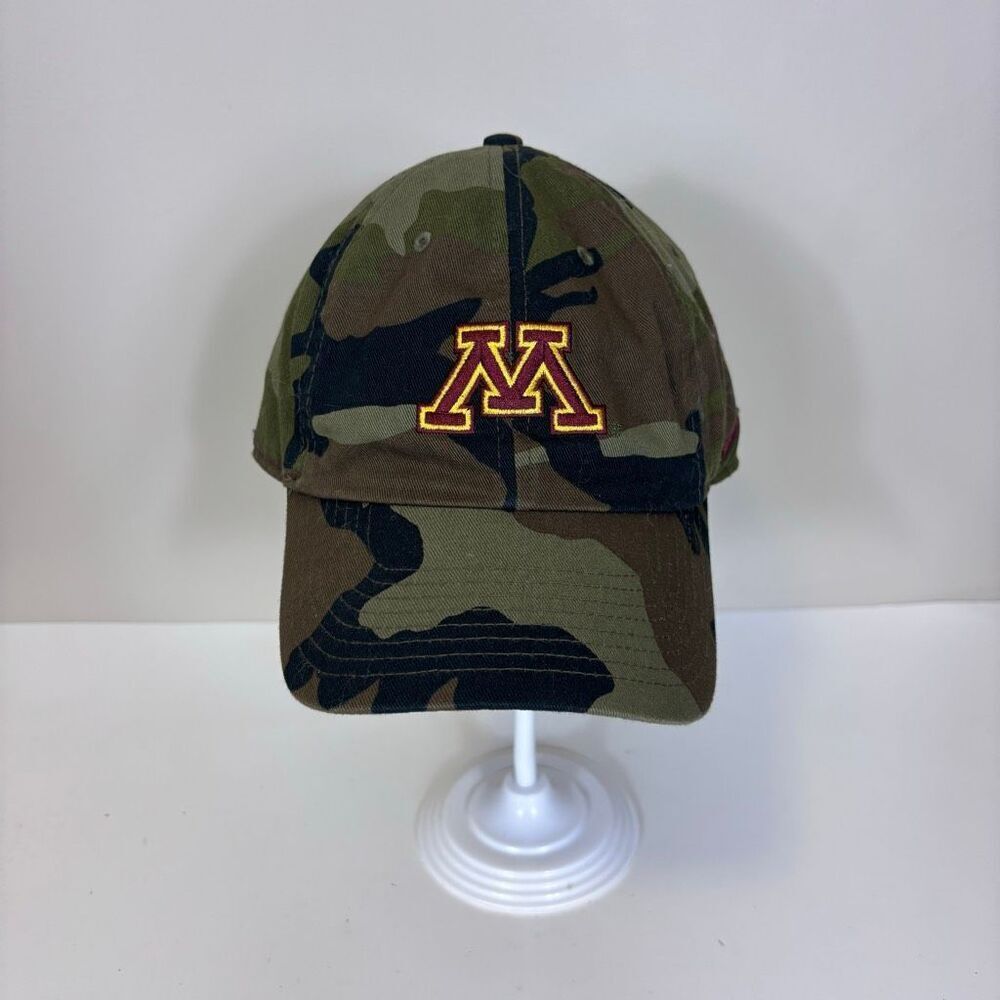 Nike Minnesota‎ Golden Gophers Green Camo Baseball Hat